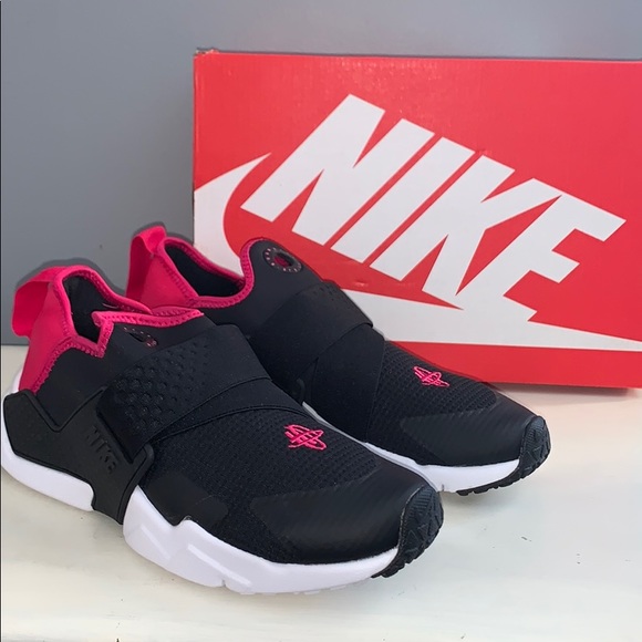 nike huarache youth black